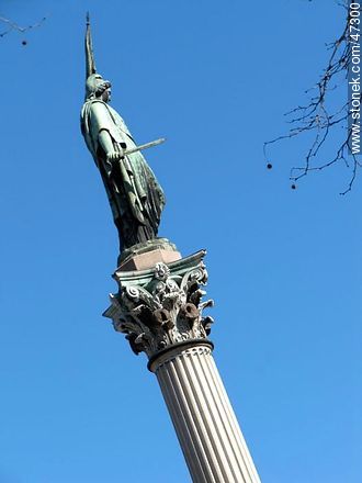 Estatua de la Libertad - Departamento de Montevideo - URUGUAY. Foto No. 47300
