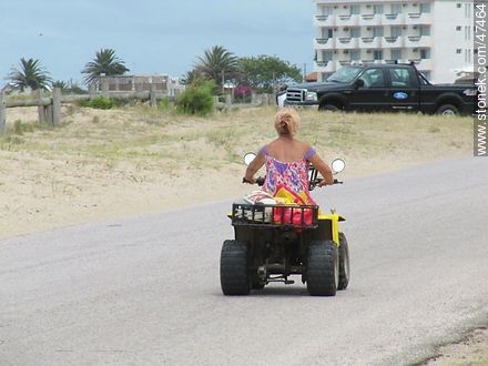 Going to beach on a quad - Department of Maldonado - URUGUAY. Photo #47464
