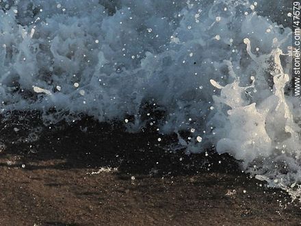 Foam on the shore - Department of Maldonado - URUGUAY. Photo #47579