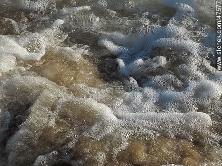 Foam on the shore - Department of Maldonado - URUGUAY. Photo #47577