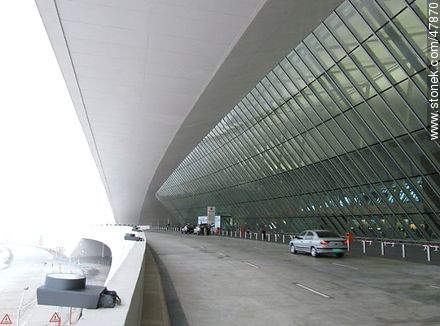 Aeropuerto Internacional de Carrasco. Primer piso. Partidas. - Departamento de Canelones - URUGUAY. Foto No. 47870