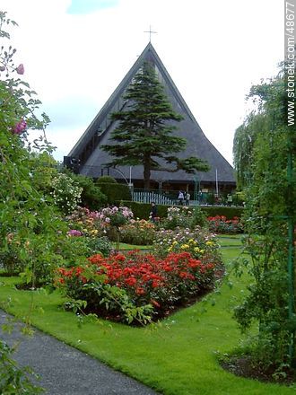 Botanical Garden of Dublin. Glasnevin Church. - Ireland - BRITISH ISLANDS. Photo #48677