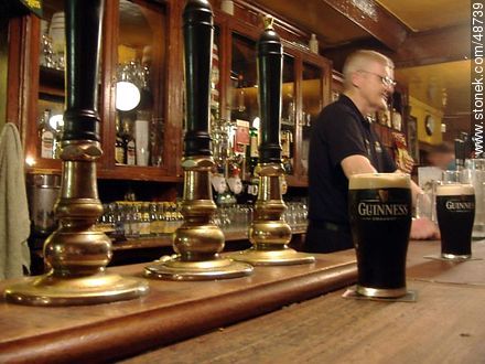 Bar with beer - Ireland - BRITISH ISLANDS. Photo #48739