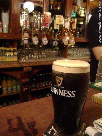 Cerveza negra Guiness - ireland - ISLAS BRITÁNICAS. Foto No. 48736