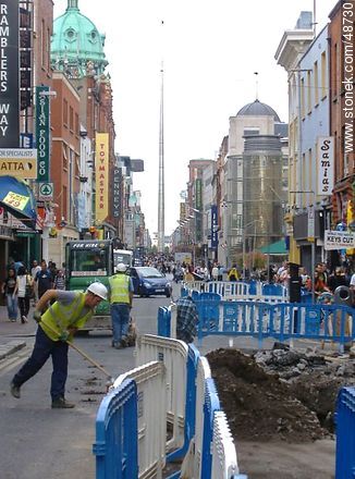 Works in Dublin. Spire. - Ireland - BRITISH ISLANDS. Photo #48730