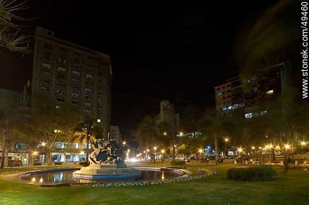 Monumento al Entrevero en la Plaza Fabini. - Departamento de Montevideo - URUGUAY. Foto No. 49460