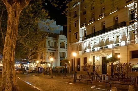 Plaza Libertad, Tribunales and Palacio de Justicia - Department of Montevideo - URUGUAY. Photo #49447