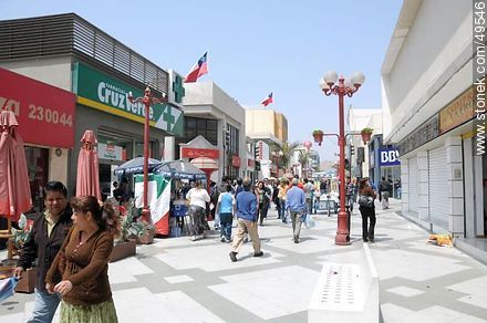 Avenida Veintiuno de Mayo pedestrian street.  - Chile - Others in SOUTH AMERICA. Photo #49546