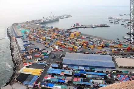 Feria y contenedores en el puerto de Arica - Chile - Otros AMÉRICA del SUR. Foto No. 49856