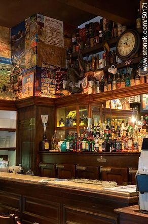 Bar y Almacén La Giraldita. - Departamento de Montevideo - URUGUAY. Foto No. 50171