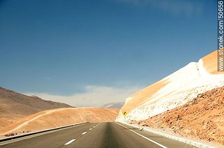 Route 11 between the Andes of Chile. Altitude: 2900m - Chile - Others in SOUTH AMERICA. Photo #50656