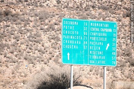 Sign with the distances of nearby villages. - Chile - Others in SOUTH AMERICA. Photo #50613