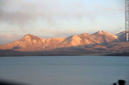 Nevados de Quimsachata (Bolivia) from Route 11 (Chile), Cerro Umurata, Capurata Volcano, volcano Guallatire. Lake Chungará. Cerro Choquelimpie. - Chile - Others in SOUTH AMERICA. Photo #50702