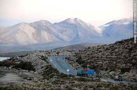 Nevados de Quimsachata (Bolivia) from Route 11 (Chile), Cerro Umurata, Capurata Volcano, volcano Guallatire. Lake Chungará. Cerro Choquelimpie. - Chile - Others in SOUTH AMERICA. Photo #50682