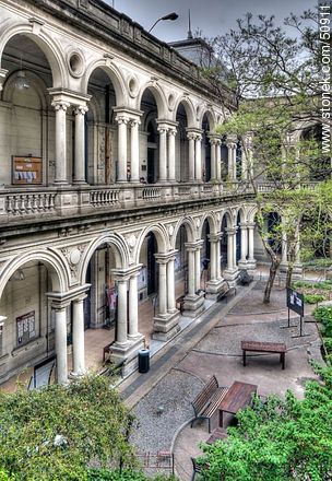 Facultad de Derecho. - Departamento de Montevideo - URUGUAY. Foto No. 50911