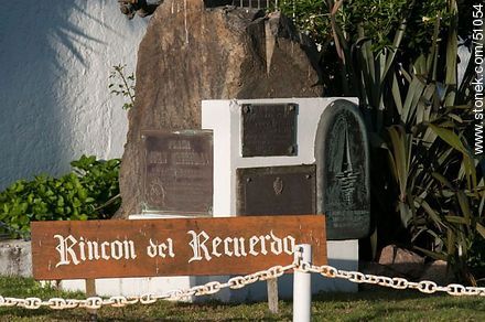 Corner of Remembrance at the Yacht Club Punta del Este - Punta del Este and its near resorts - URUGUAY. Foto No. 51054