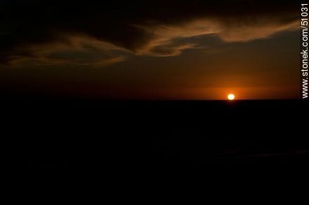Oscura puesta de sol -  - IMÁGENES VARIAS. Foto No. 51031