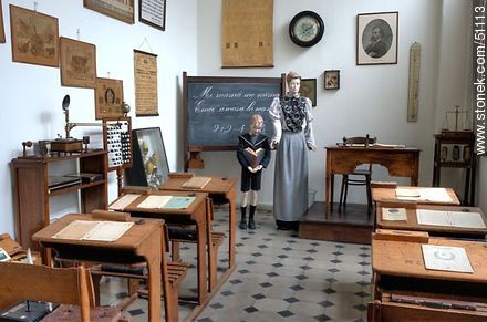 Recreation of an old school classroom - Department of Montevideo - URUGUAY. Foto No. 51113