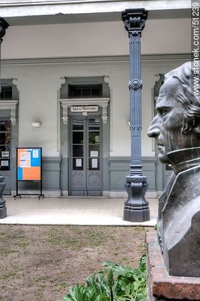 Busto de Artigas - Departamento de Montevideo - URUGUAY. Foto No. 51239
