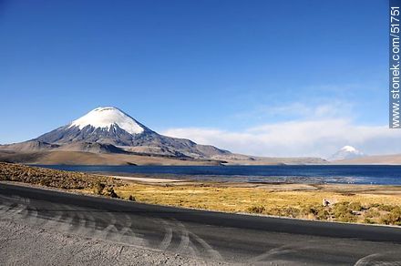 Parinacota volcano, lake Chungará. - Chile - Others in SOUTH AMERICA. Photo #51751