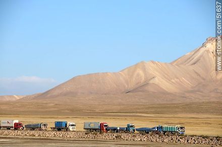 Bolivian trucks waiting to enter Chile. - Chile - Others in SOUTH AMERICA. Photo #51637