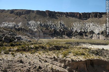 Geografía altiplánica desde la Ruta Nacional 4 de Bolivia - Bolivia - Otros AMÉRICA del SUR. Foto No. 51830