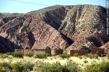 Clay brick constructions and particular geography of the Bolivian Altiplano - Bolivia - Others in SOUTH AMERICA. Photo #51884