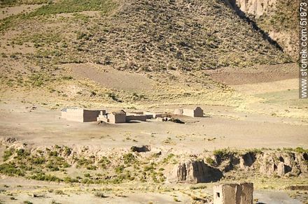 Viviendas construidas con materiales de la zona - Bolivia - Otros AMÉRICA del SUR. Foto No. 51873