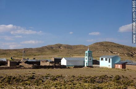 Urbanización de Agua Milagro. Iglesia. - Bolivia - Others in SOUTH AMERICA. Foto No. 51865