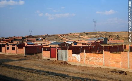 Nazo Cruz, Ruta 1 de Bolivia. Construcciones en ladrillo - Bolivia - Otros AMÉRICA del SUR. Foto No. 51900