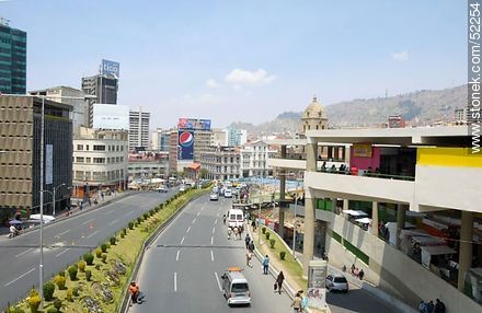 Avenida Mariscal Santa Cruz desde un puente peatonal. - Bolivia - Otros AMÉRICA del SUR. Foto No. 52254