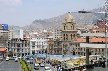 Avenida Mariscal Santa Cruz and San Francisco church - Bolivia - Others in SOUTH AMERICA. Photo #52245