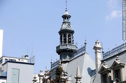 Torre con parlantes en la Alcaldía Municipal de La Paz - Bolivia - Otros AMÉRICA del SUR. Foto No. 52357