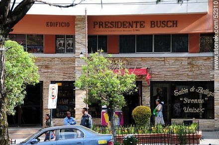 Presidente Busch building - Bolivia - Others in SOUTH AMERICA. Photo #52310