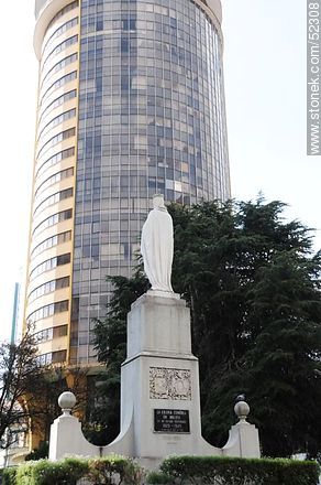 Plaza Isabel la Católica. 