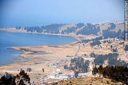 Unicachi. Población peruana a orillas del Lago Titicaca en la frontera con Bolivia - Bolivia - Otros AMÉRICA del SUR. Foto No. 52591