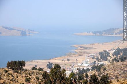 Unicachi. Población peruana a orillas del Lago Titicaca en la frontera con Bolivia - Bolivia - Otros AMÉRICA del SUR. Foto No. 52586