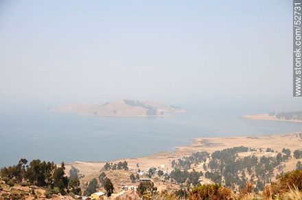 Unicachi. Población peruana a orillas del Lago Titicaca en la frontera con Bolivia - Bolivia - Otros AMÉRICA del SUR. Foto No. 52731