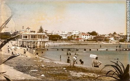 Muelle de bañistas y pescadores en la bahía de Punta del Este. Foto antigua. - Punta del Este y balnearios cercanos - URUGUAY. Foto No. 52984
