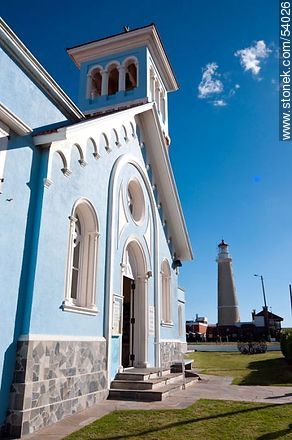 Iglesia de la Candelaria church and the lighthouse of Punta del Este - Punta del Este and its near resorts - URUGUAY. Foto No. 54026