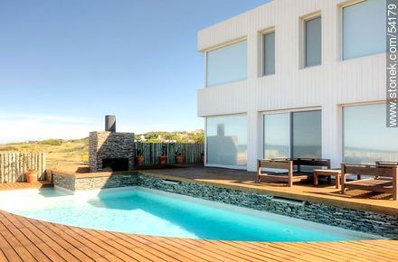 House in José Ignacio seaside resort.  - Punta del Este and its near resorts - URUGUAY. Photo #54179