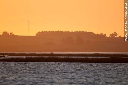 Jose Ignacio Lagoon at sunset - Punta del Este and its near resorts - URUGUAY. Photo #54240