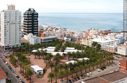 Artigas Square. Artisan shops. Towers Liberator and Amalfi. Antel Offices in Punta del Este. - Punta del Este and its near resorts - URUGUAY. Photo #54537