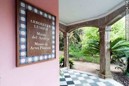 Museos del Azulejo y de Artes Plásticas en el Arboreto Lussich - Punta del Este y balnearios cercanos - URUGUAY. Foto No. 54704