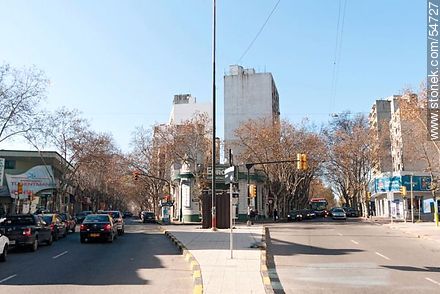 Streets Constituyente and Canelones - Department of Montevideo - URUGUAY. Photo #54727