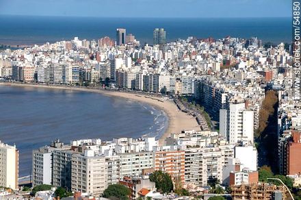 Pocitos beach. Río de la Plata. - Department of Montevideo - URUGUAY. Photo #54850