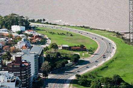 Curve of Rambla Armenia Avenue. - Department of Montevideo - URUGUAY. Foto No. 54814