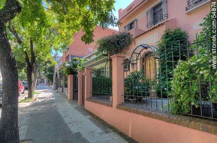 House on Libertad St. - Department of Montevideo - URUGUAY. Photo #54874