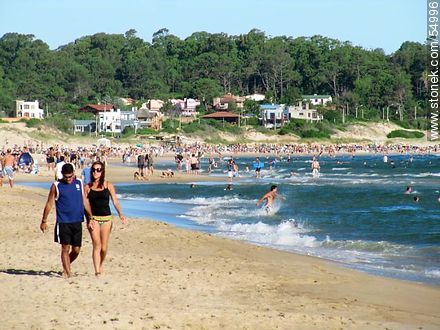 Tourists on the beach in summer - Department of Maldonado - URUGUAY. Photo #54996