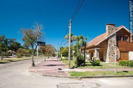Calle Reconquista y la Av. Artigas - Departamento de Maldonado - URUGUAY. Foto No. 55217
